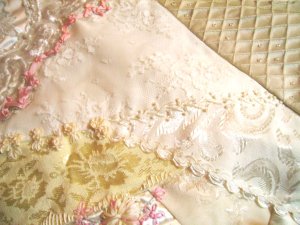 Crazy Quilt white